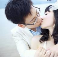 Si të puthni një vajzë në mënyrë korrekte: teknikë e puthjes dhe këshilla praktike