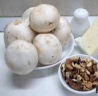 Šampinjoni sa pikantnim umakom od orašastih plodova Kuvanje šampinjona punjenih orasima i sirom