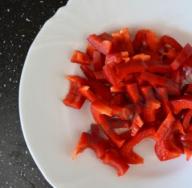 Сосиска в лаваше: как ее можно вкусно приготовить Сосиска в лаваше с морковкой